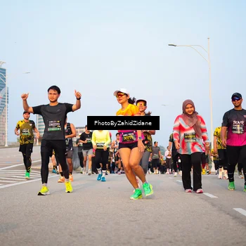 Runner Photo 6700393