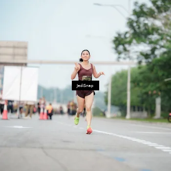Runner Photo 6700530