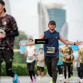 Runner Photo 6700632
