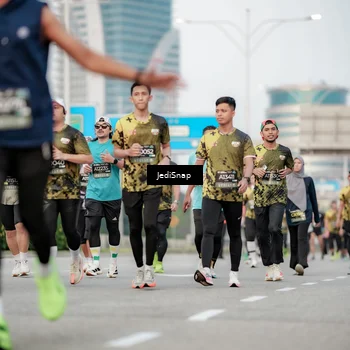 Runner Photo 6700673