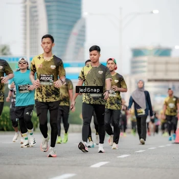 Runner Photo 6700702