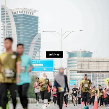Runner Photo 6700808