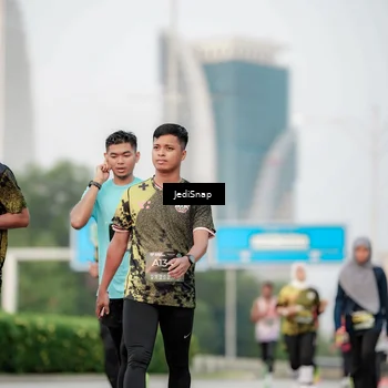 Runner Photo 6700864