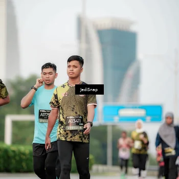 Runner Photo 6700955
