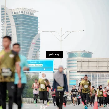 Runner Photo 6701116