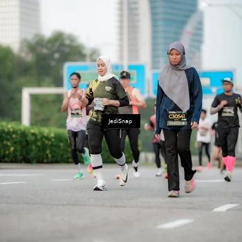 Runner Photo 6701206