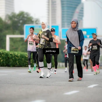 Runner Photo 6701213