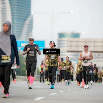 Runner Photo 6701222