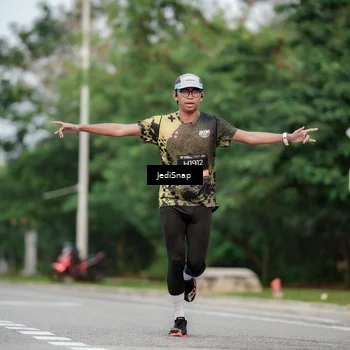 Runner Photo 6701248