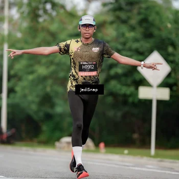 Runner Photo 6701288