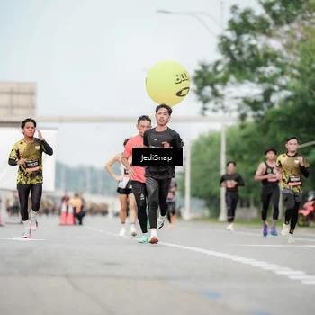 Runner Photo 6701366