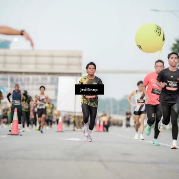 Runner Photo 6701472
