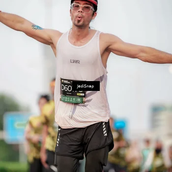 Runner Photo 6701595