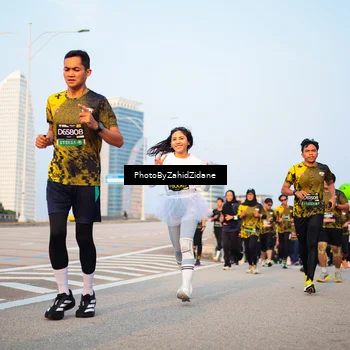 Runner Photo 6701695