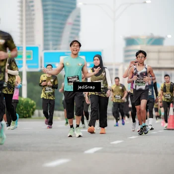 Runner Photo 6701743
