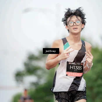 Runner Photo 6701807