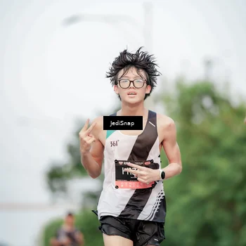 Runner Photo 6701858