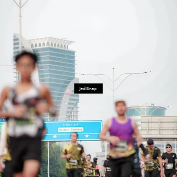 Runner Photo 6701860