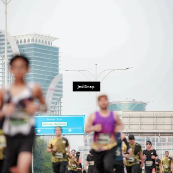 Runner Photo 6701875