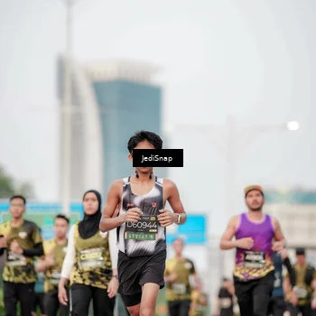 Runner Photo 6701920