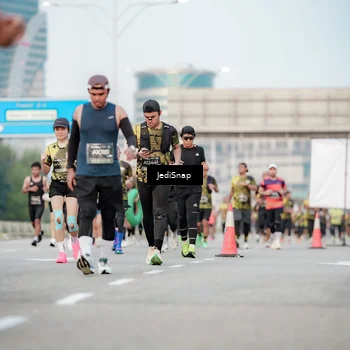 Runner Photo 6701940