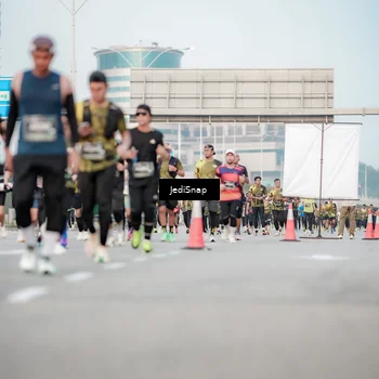 Runner Photo 6701984