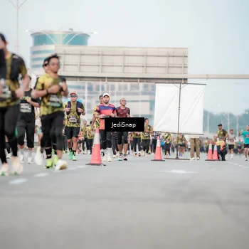 Runner Photo 6702052