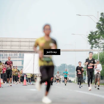Runner Photo 6702054