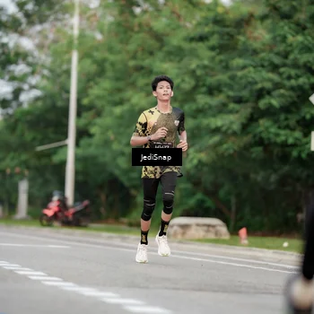 Runner Photo 6702196
