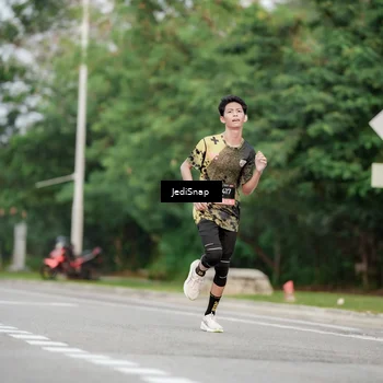 Runner Photo 6702255