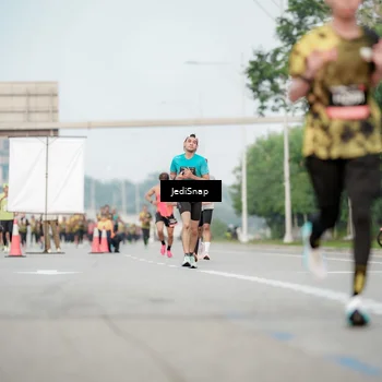 Runner Photo 6702286