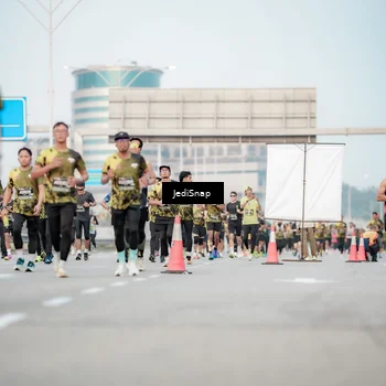 Runner Photo 6702343