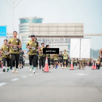 Runner Photo 6702367