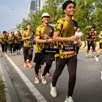 Runner Photo 6702368