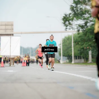 Runner Photo 6702378