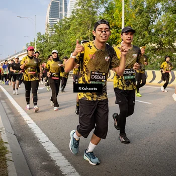 Runner Photo 6702409