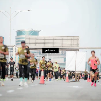 Runner Photo 6702413
