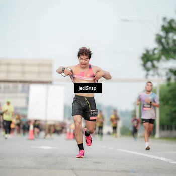 Runner Photo 6702517