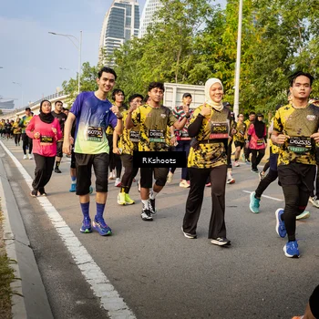 Runner Photo 6702521