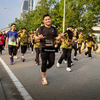 Runner Photo 6702525