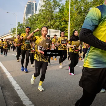 Runner Photo 6702606