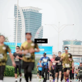 Runner Photo 6702663