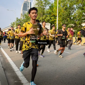 Runner Photo 6702675