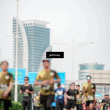 Runner Photo 6702695