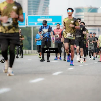 Runner Photo 6702697