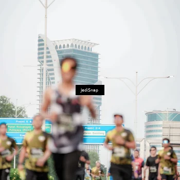 Runner Photo 6702701