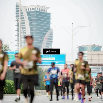 Runner Photo 6702713