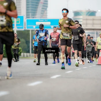 Runner Photo 6702716