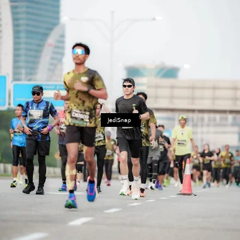 Runner Photo 6702771