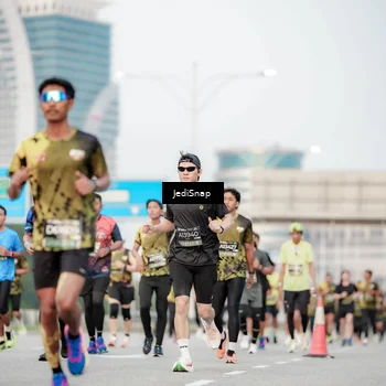 Runner Photo 6702802